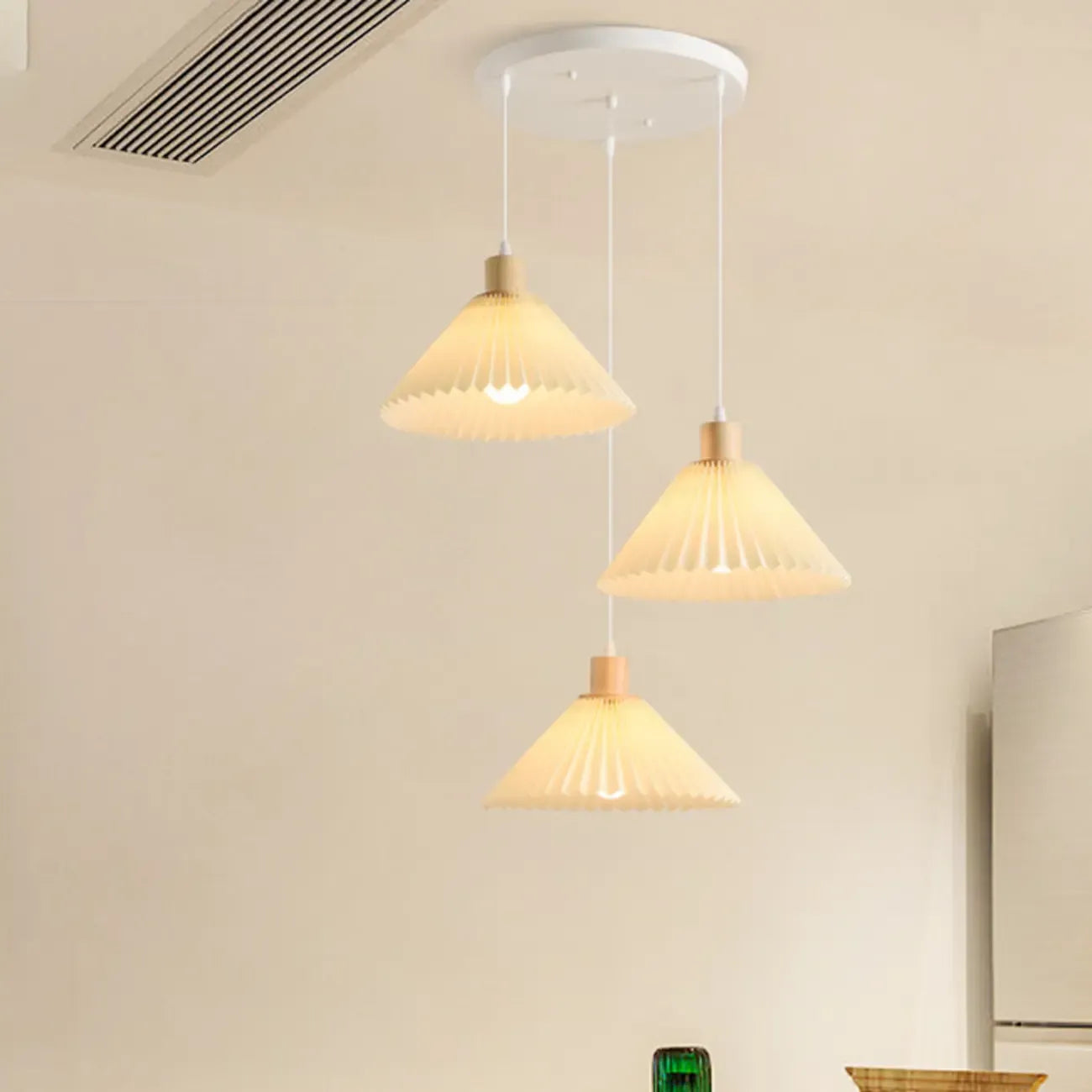 Suspension de cuisine moderne en tissu plissé beige