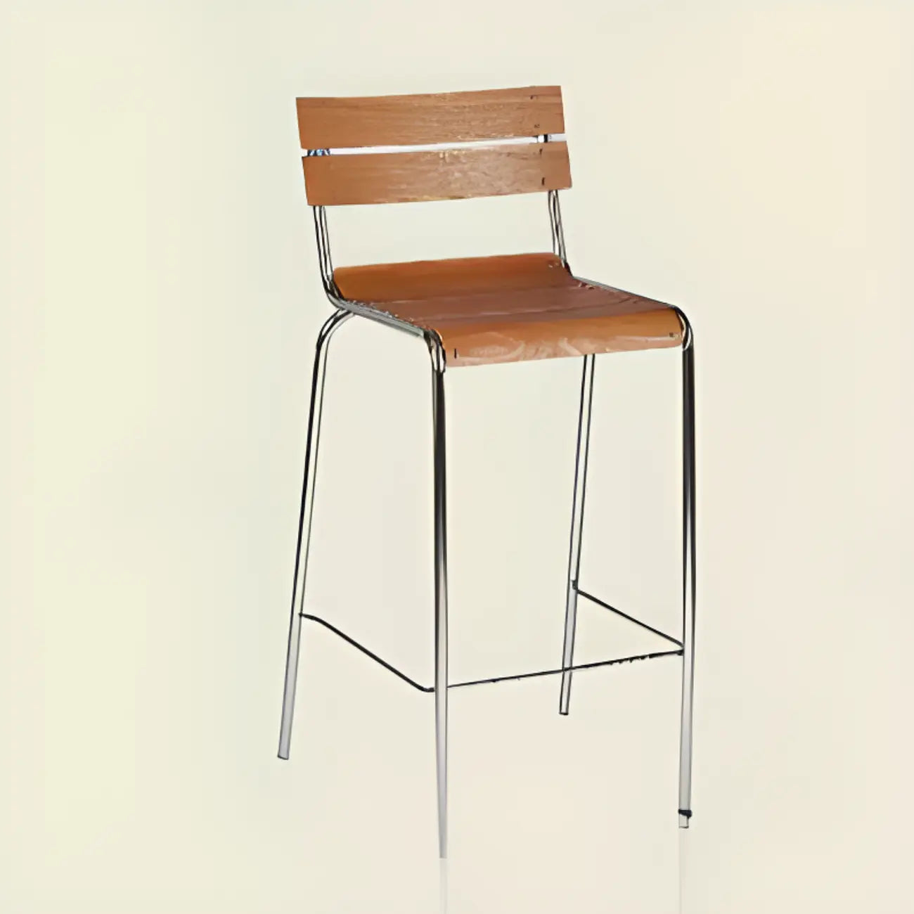 Tabourets de bar industriels en bois avec structure métallique et dossier