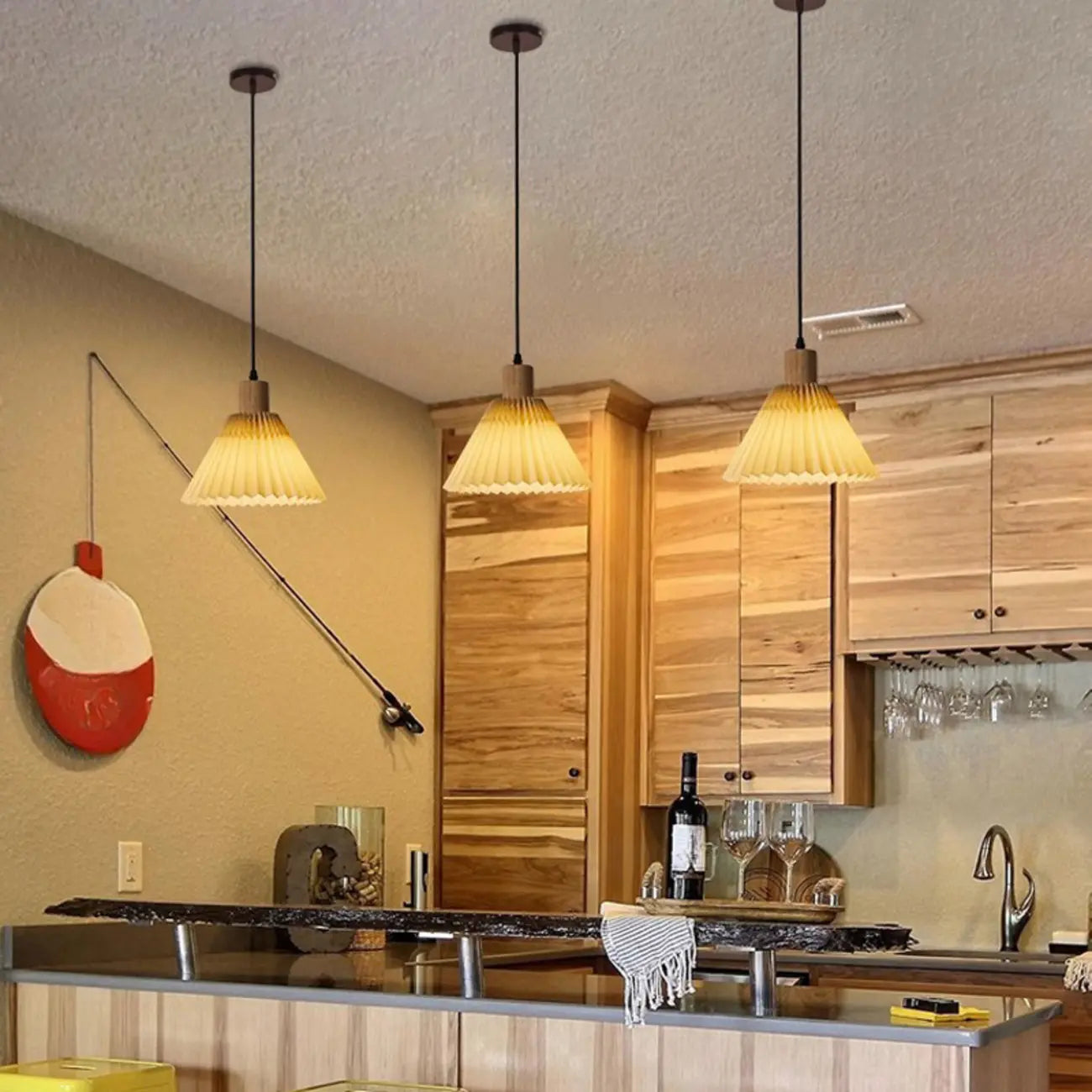 Suspension plissée beige moderne pour salle à manger