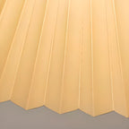 Suspension plissée beige moderne pour salle à manger