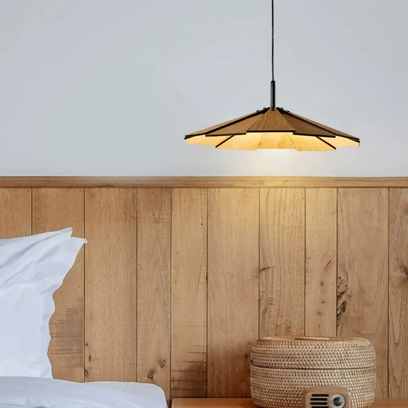 Suspension ronde classique en bois avec abat-jour pour la maison