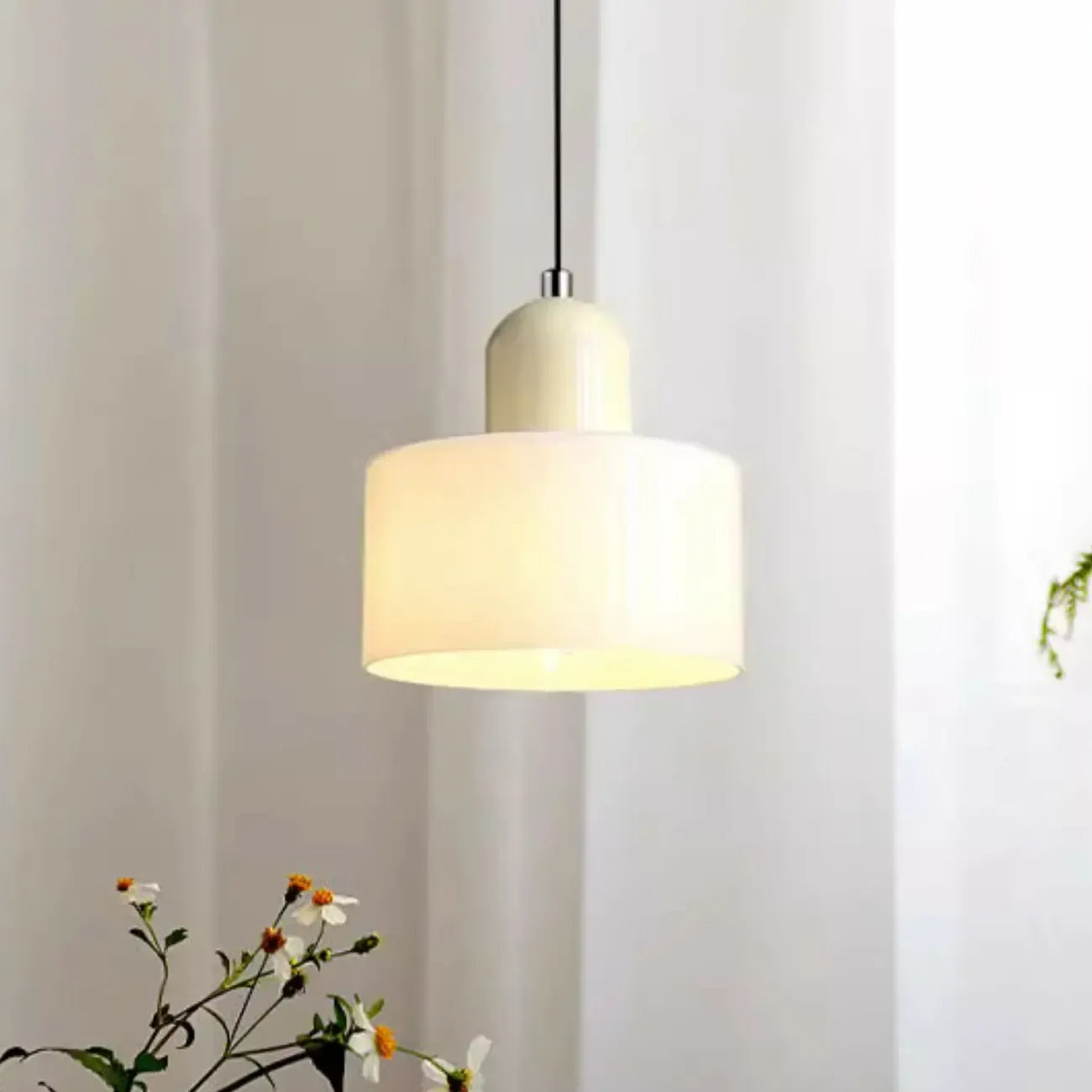 Suspension moderne crème avec abat-jour en verre pour chambre