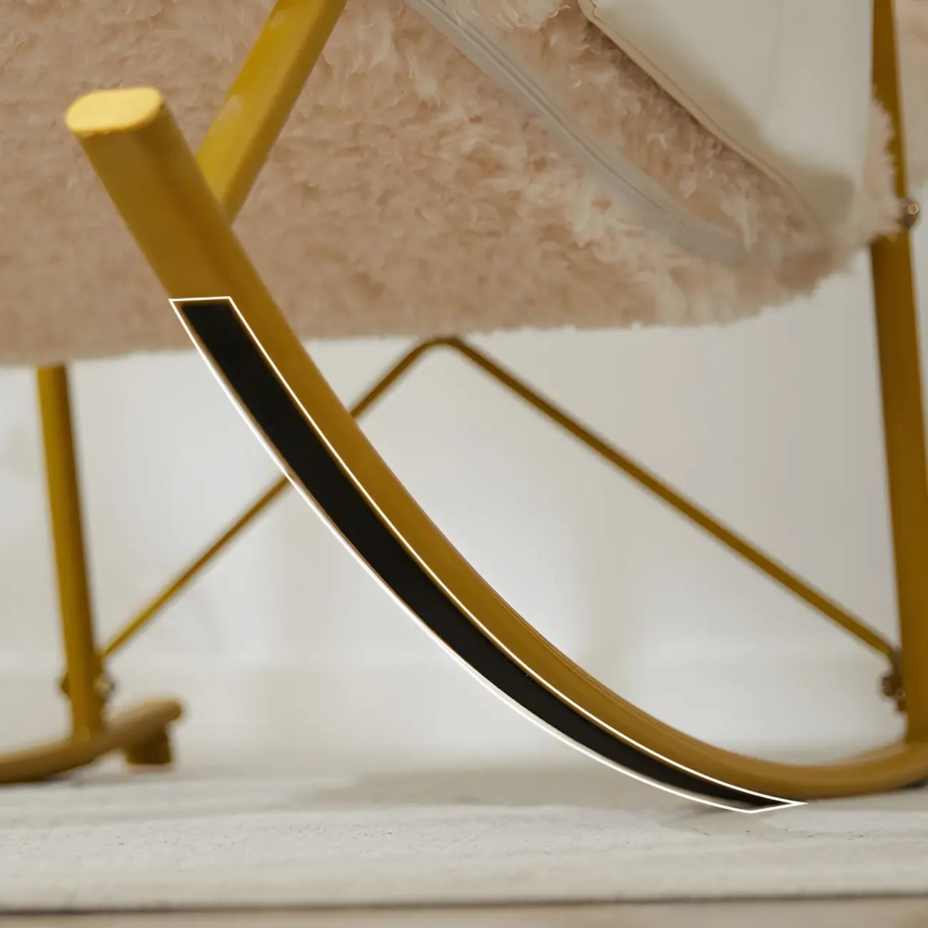 Fauteuil inclinable à bascule moderne en métal rembourré pour intérieur