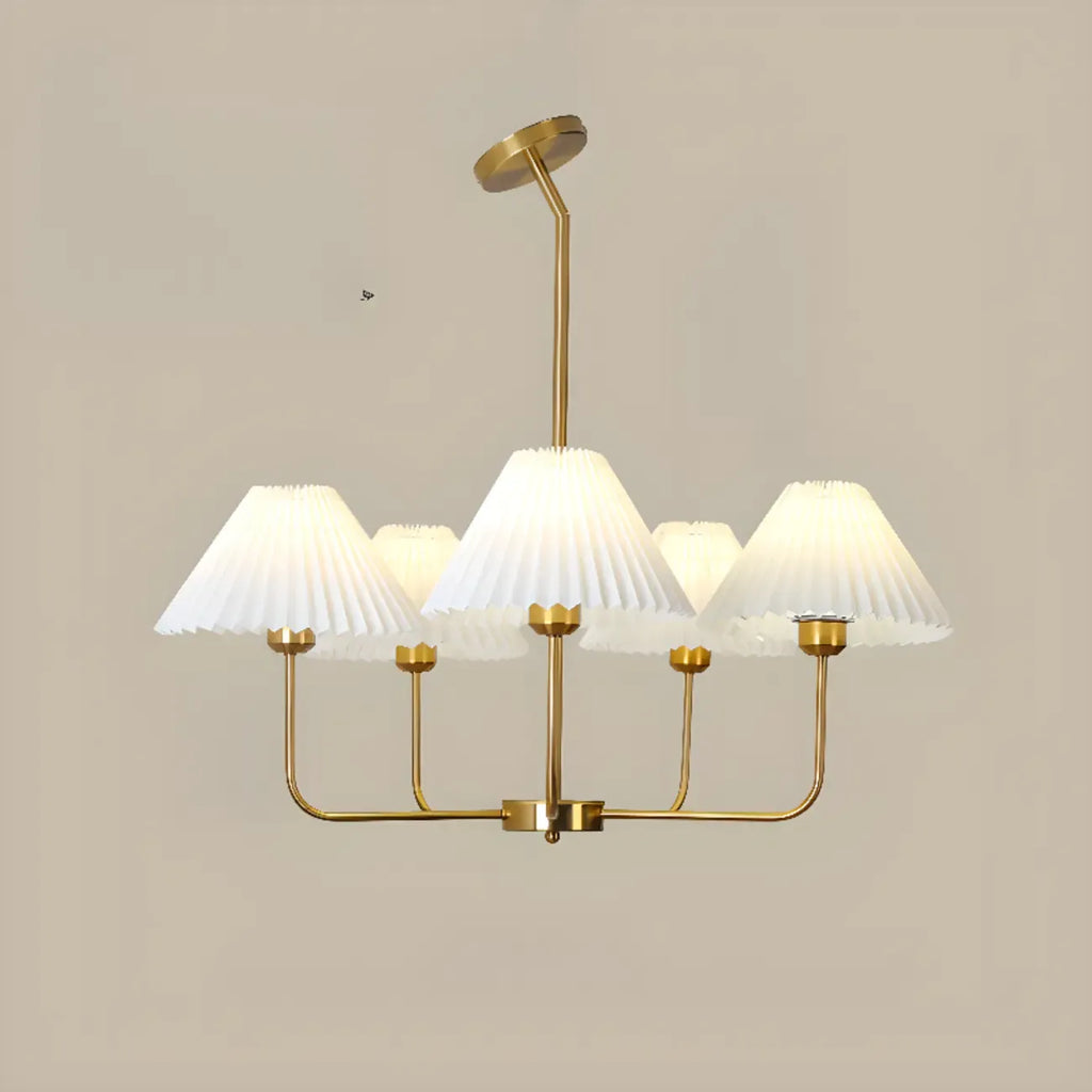 Lustre moderne doré avec abat-jour plissés pour salon