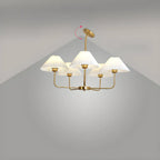 Lustre moderne doré avec abat-jour plissés pour salon