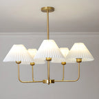 Lustre moderne doré avec abat-jour plissés pour salon