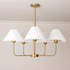 Lustre moderne doré avec abat-jour plissés pour salon