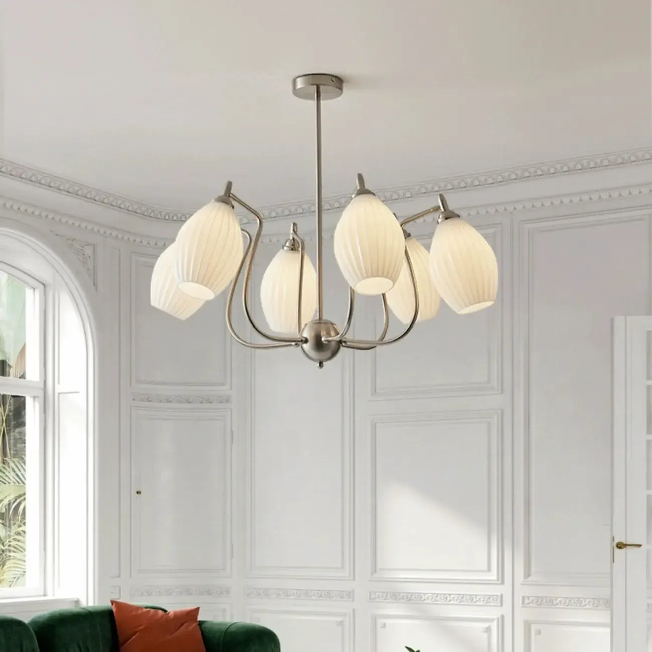 Lustre moderne et élégant en verre blanc pour salon