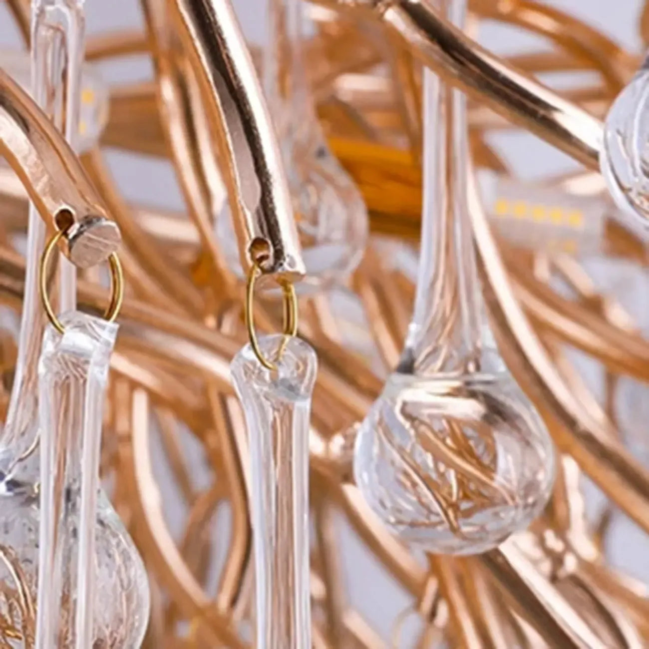 Lustre moderne en cristal avec branches dorées pour salle à manger