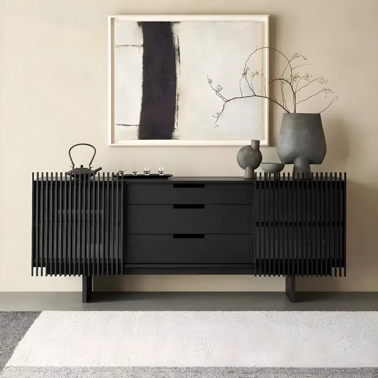 Buffet en bois noir avec portes coulissantes et tiroirs