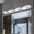 Applique murale minimaliste argentée à 3 lumières en acier inoxydable pour salle de bain