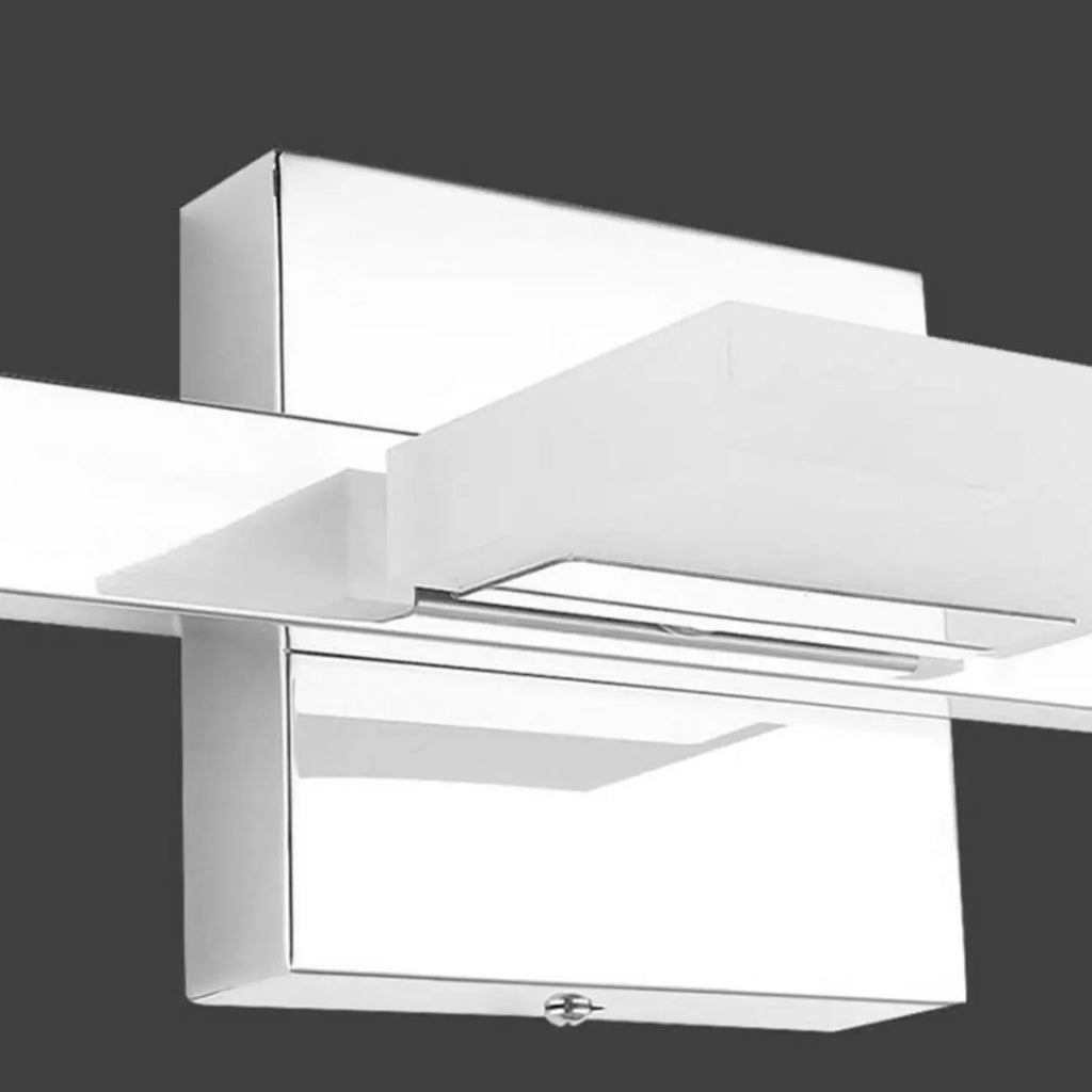 Applique murale minimaliste argentée à 3 lumières en acier inoxydable pour salle de bain