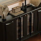 Buffet médiéval en bois noir avec étagères