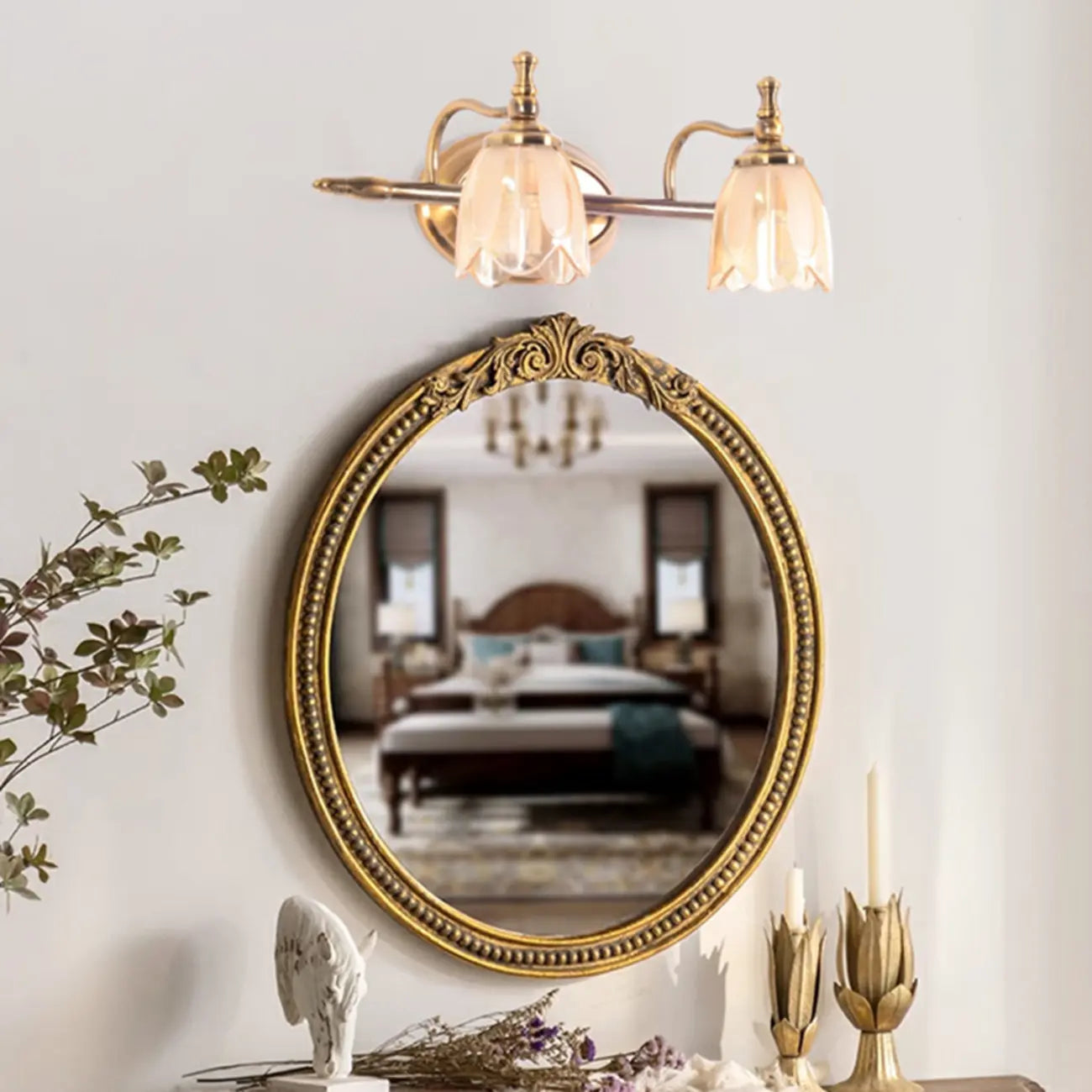 Lampada da bagno moderna in metallo con paralume in vetro floreale