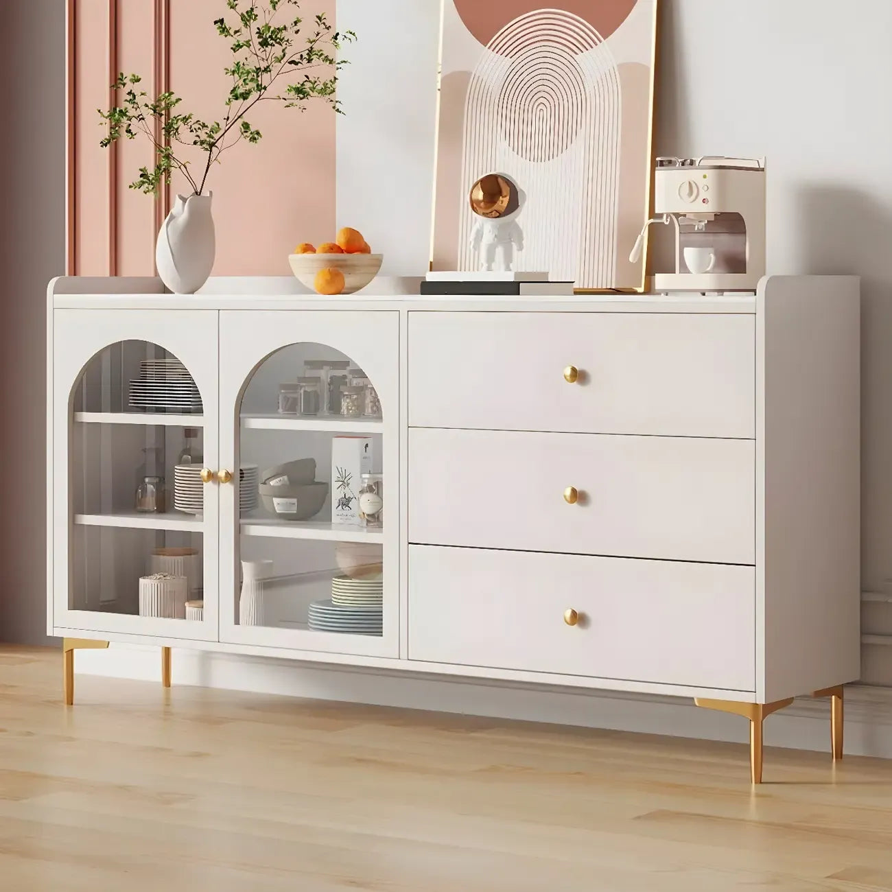 Buffet élégant en bois blanc avec tiroirs et étagères