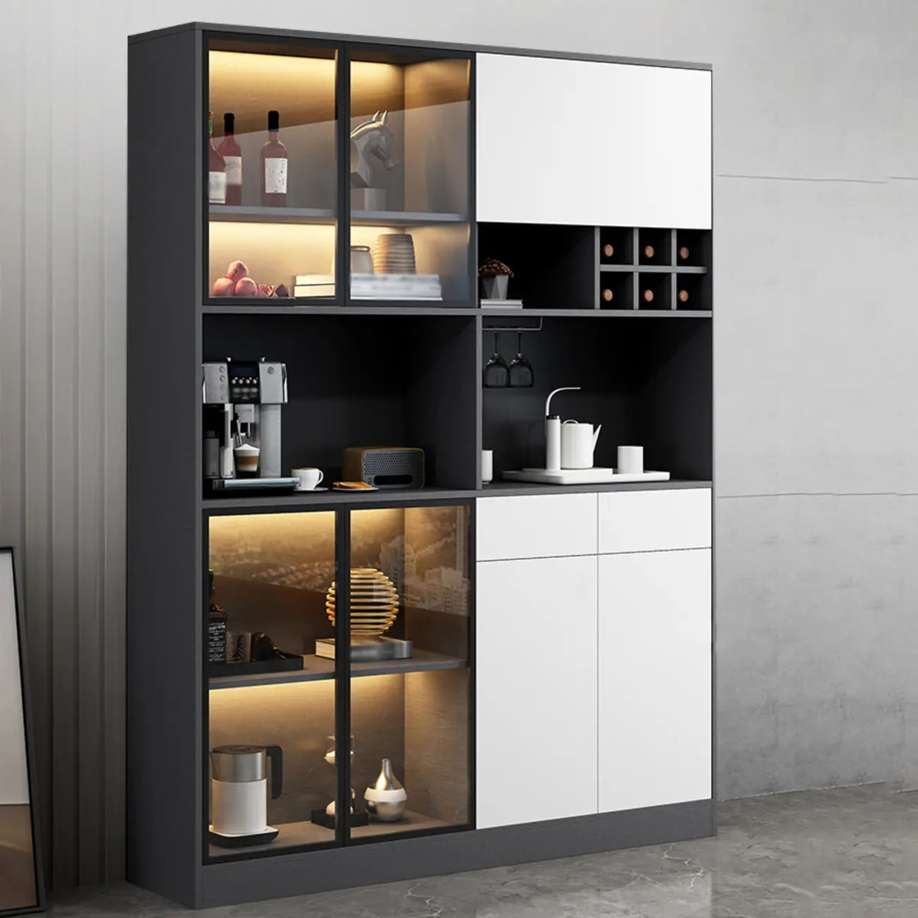 Buffet gris moderne avec portes, tiroirs et placards en verre