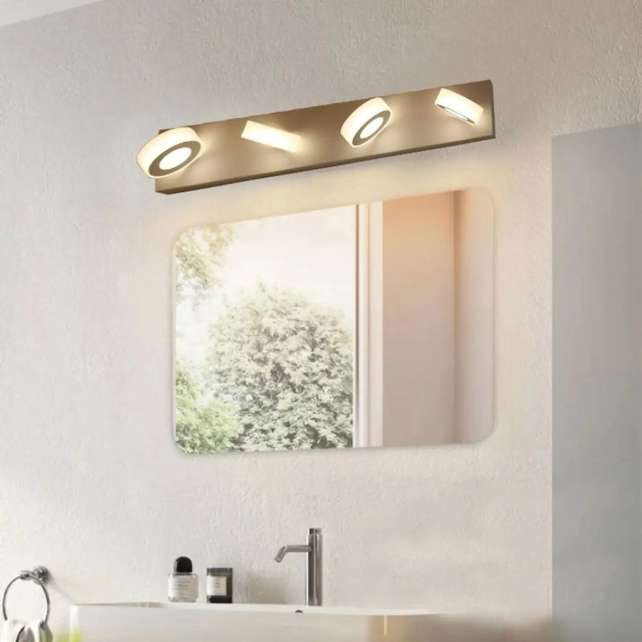 Applique murale LED circulaire moderne à 4 têtes pour miroir de salle de bain