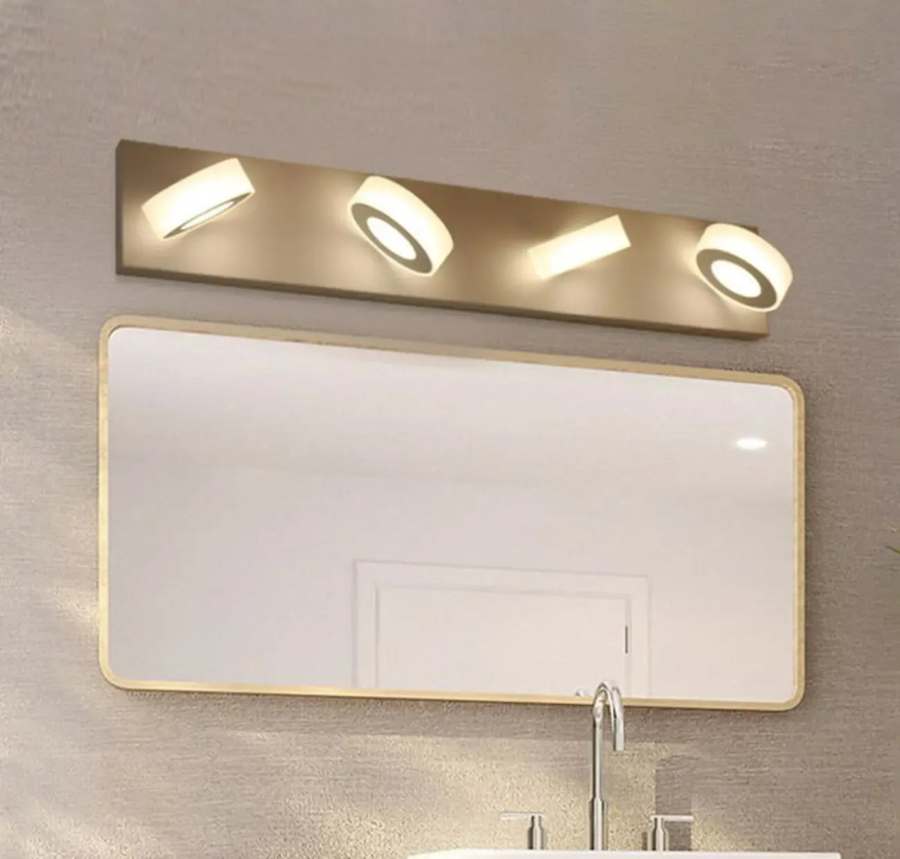 Applique murale LED circulaire moderne à 4 têtes pour miroir de salle de bain