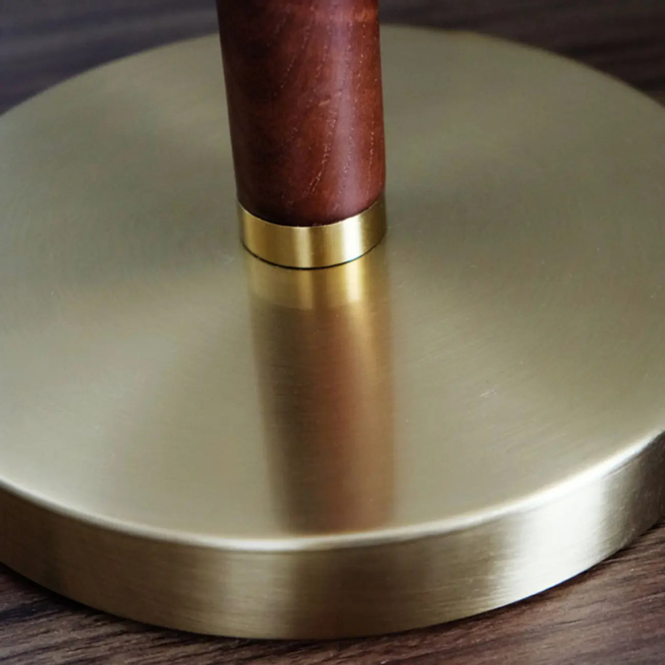 Lampe de table élégante en tissu plissé avec chaînette pour chambre à coucher
