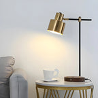 Lampe de table contemporaine en métal noir avec œil protecteur