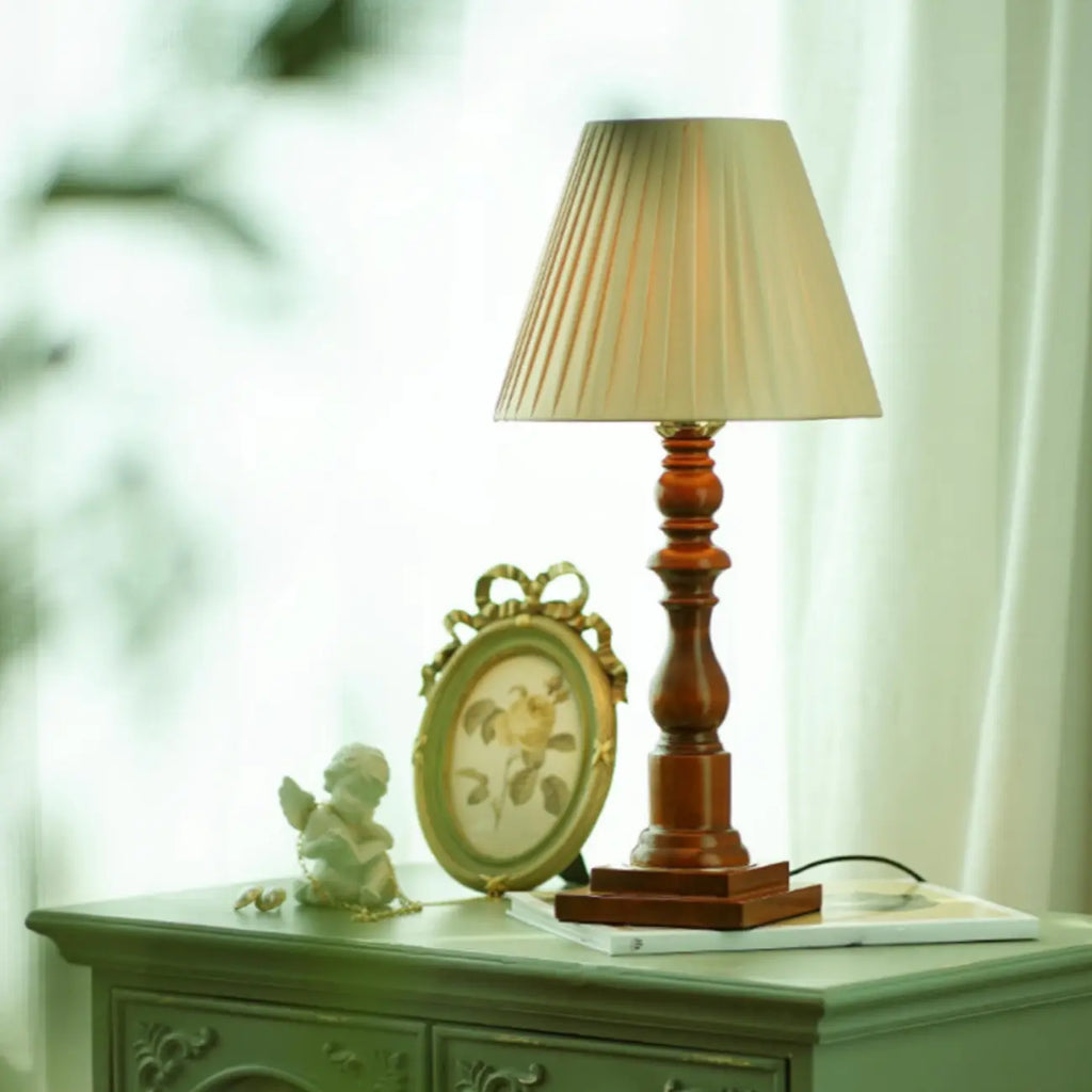 Lampe de chevet moderne et élégante avec base en bois et tissu