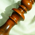 Lampe de chevet moderne et élégante avec base en bois et tissu