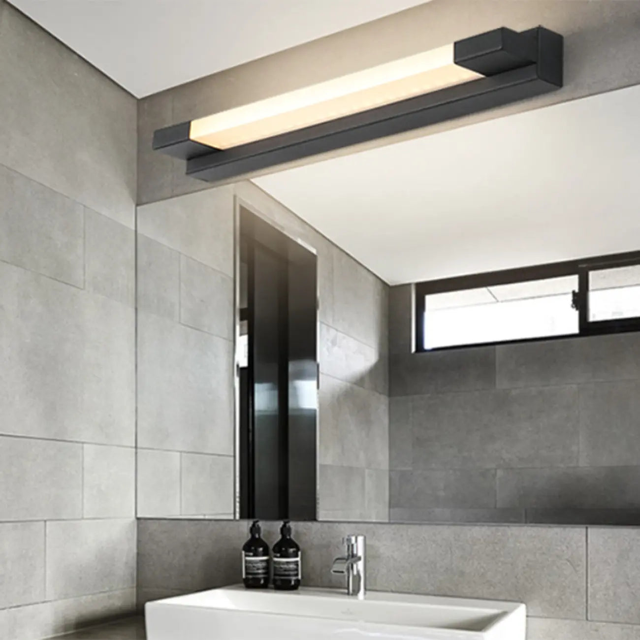 Applique murale moderne noire à LED dimmable avec abat-jour en acrylique