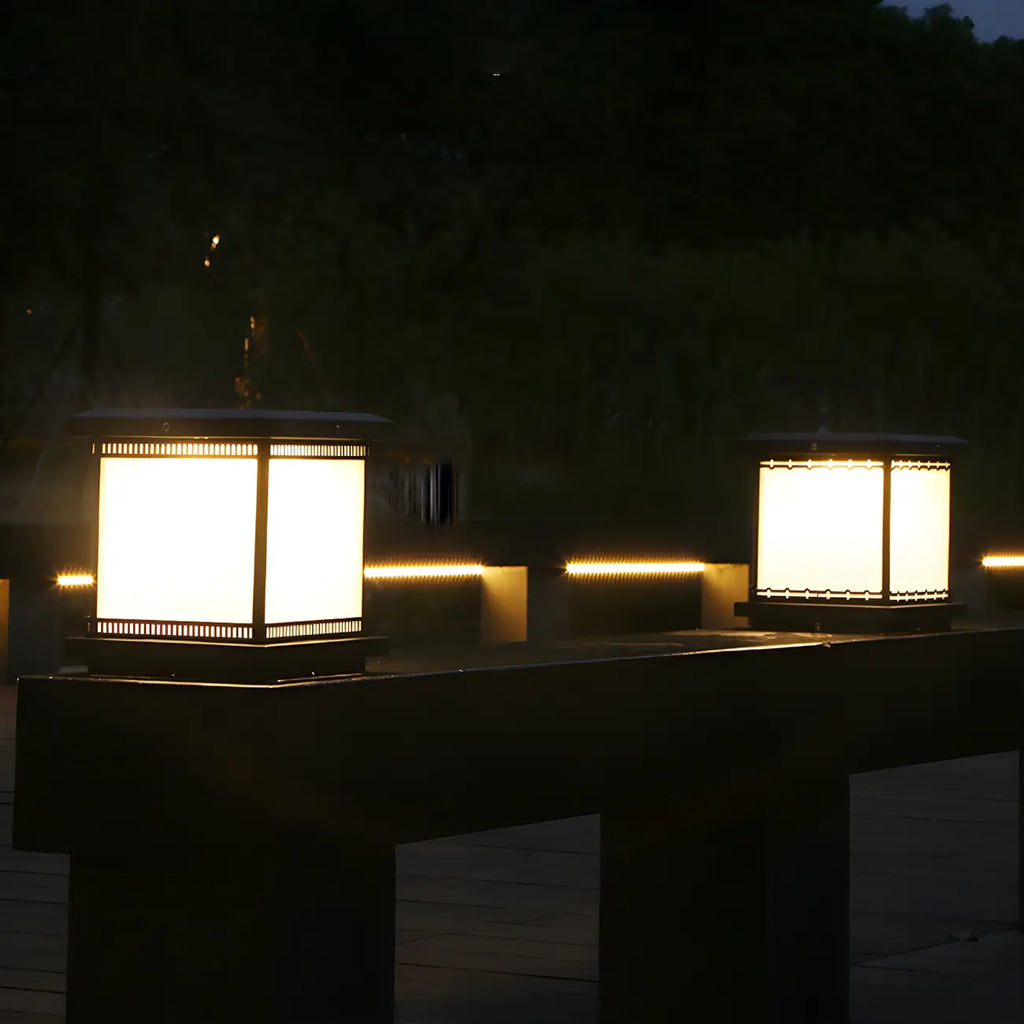 Lampe de table LED cubique moderne avec finition mate pour l'extérieur