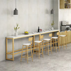 Ensemble table de bar élégant en faux marbre avec chaises rembourrées