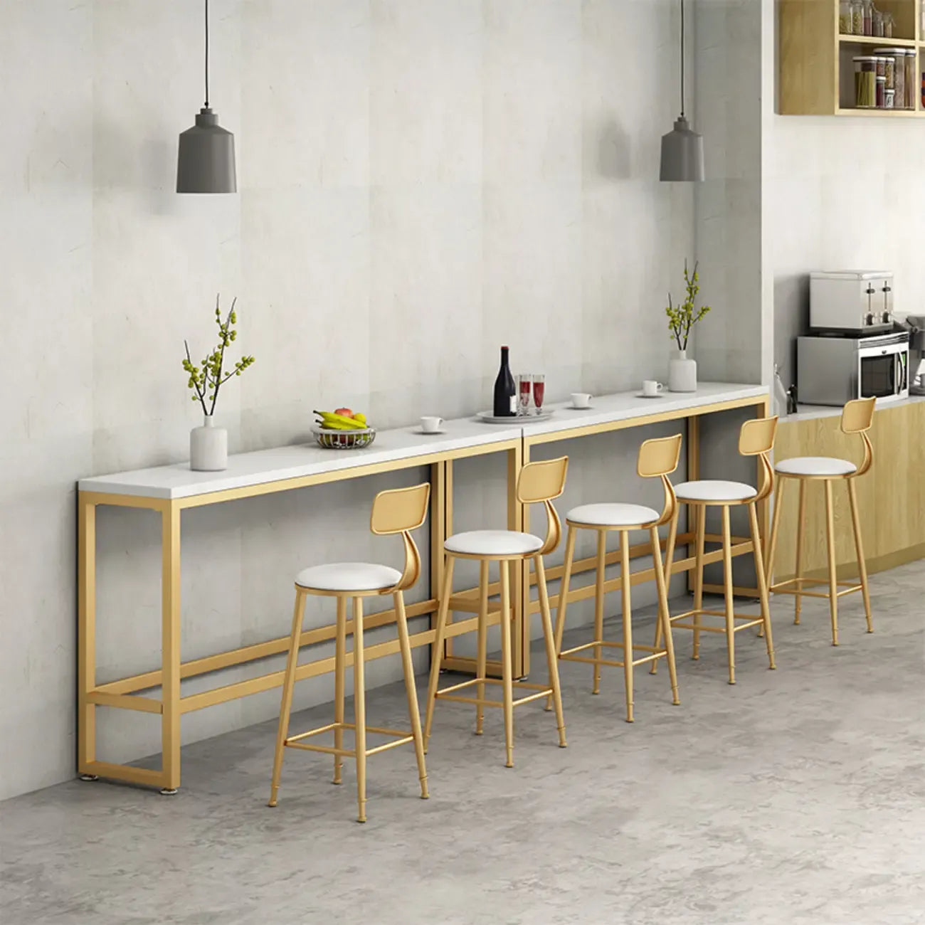 Ensemble table de bar élégant en faux marbre avec chaises rembourrées