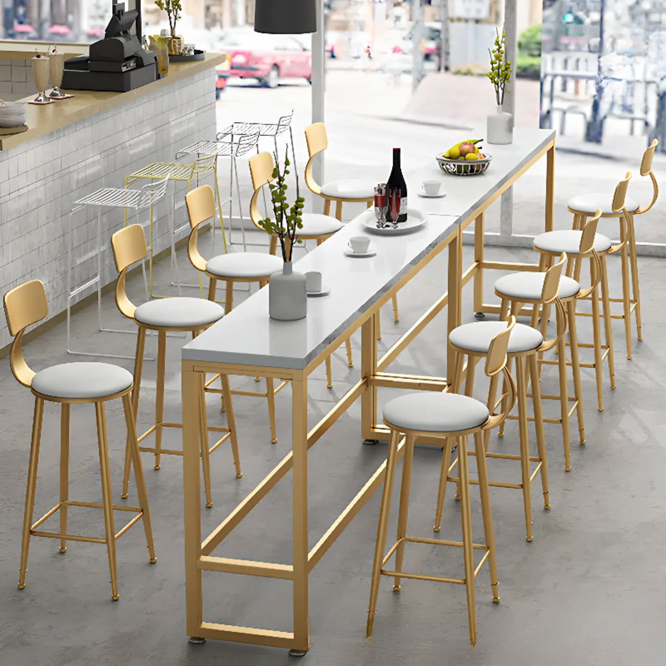 Ensemble table de bar élégant en faux marbre avec chaises rembourrées