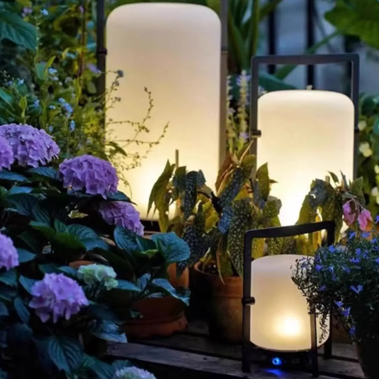 Lampe de table d'extérieur cylindrique moderne à LED