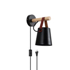 Lampada da parete moderna in legno e metallo con cinghia in pelle