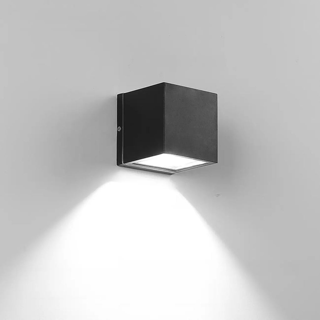 Applique murale LED moderne, luminaire minimaliste en métal pour couloir