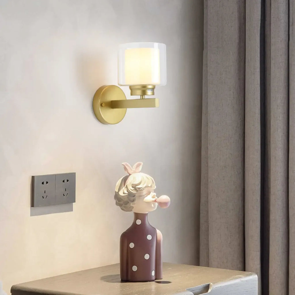 Applique murale moderne cylindrique en laiton avec abat-jour en verre