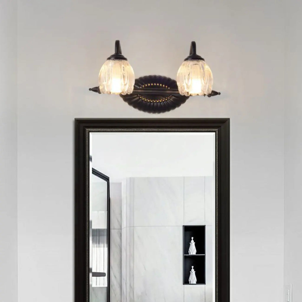 Applique murale vintage à 3 lumières pour salle de bain avec abat-jour en verre arqué
