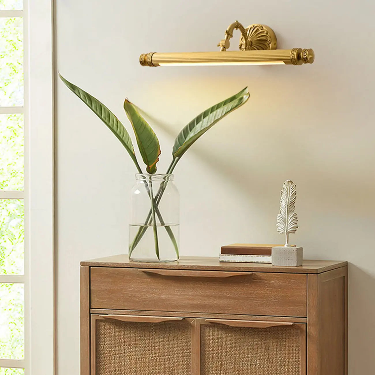 Applique murale LED dorée pour salle de bain avec lumière chaude