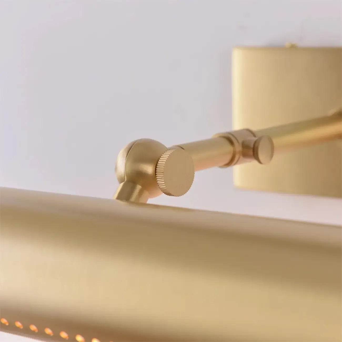 Applique moderna a 2 luci dritta a LED con paralume in rame