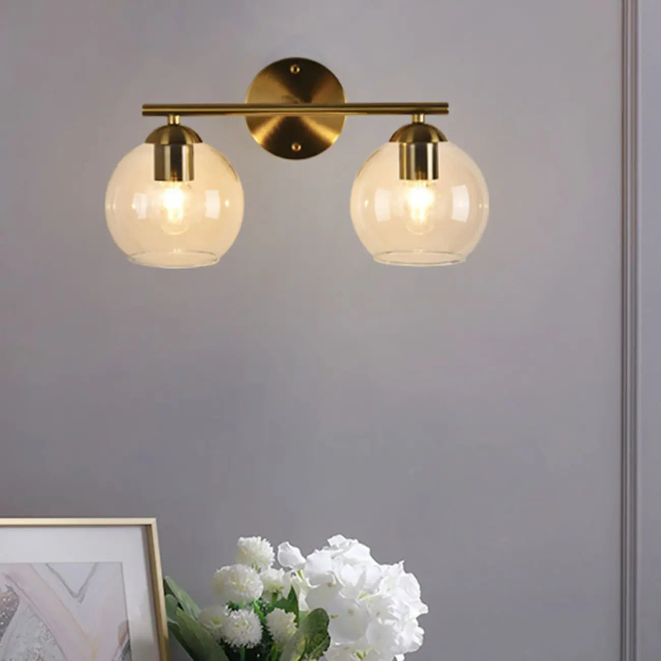 Applique murale moderne à deux globes LED pour salle de bain