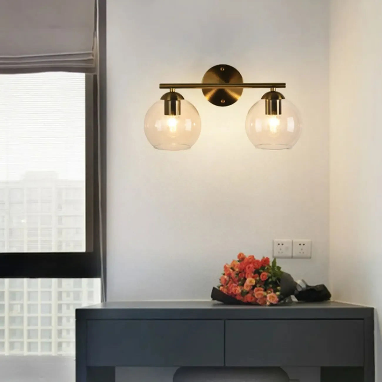 Applique murale moderne à deux globes LED pour salle de bain
