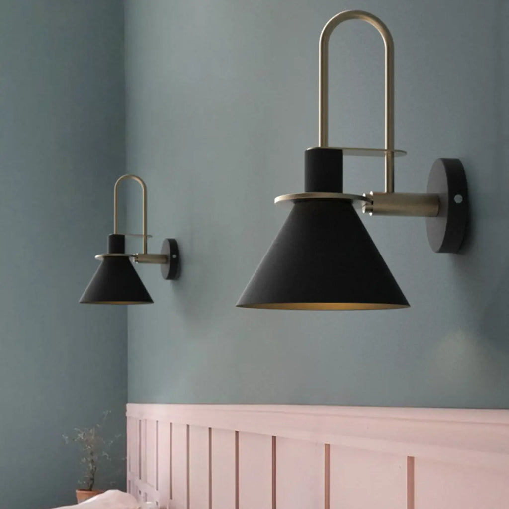 Applique murale conique pour salle de bain avec abat-jour en fer vert