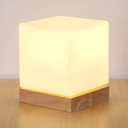 Lampe de chevet créative en bois en forme de maison
