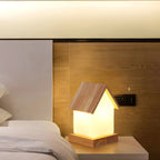 Lampe de chevet créative en bois en forme de maison