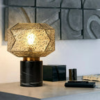 Lampe de table géométrique en verre caramel pour salon