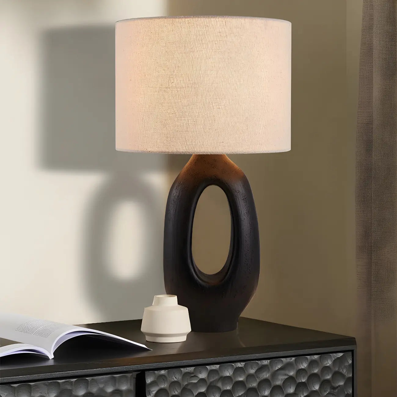 Lampe de table Art Déco avec abat-jour cylindrique et base en résine pour chambre à coucher