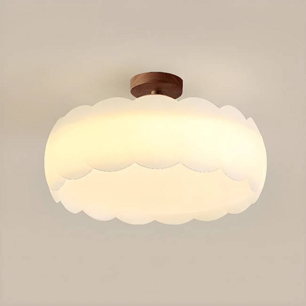 Plafonnier semi-encastré élégant à LED, finition naturelle.