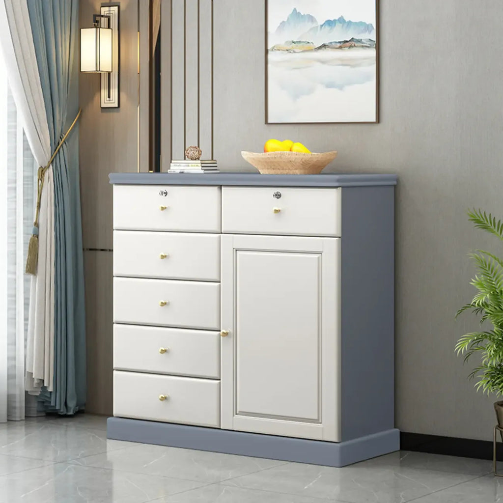 Grand meuble de rangement moderne et polyvalent en bois gris
