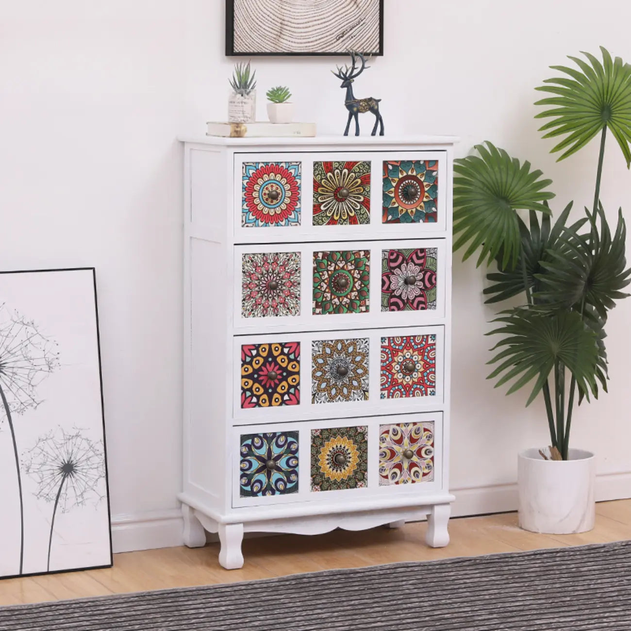Meuble moderne du milieu du siècle avec motifs décoratifs pour la maison