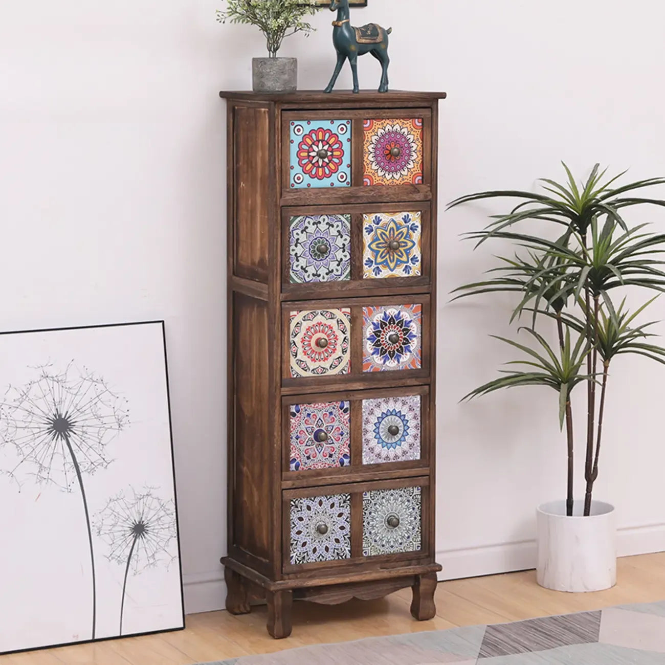 Meuble moderne du milieu du siècle avec motifs décoratifs pour la maison