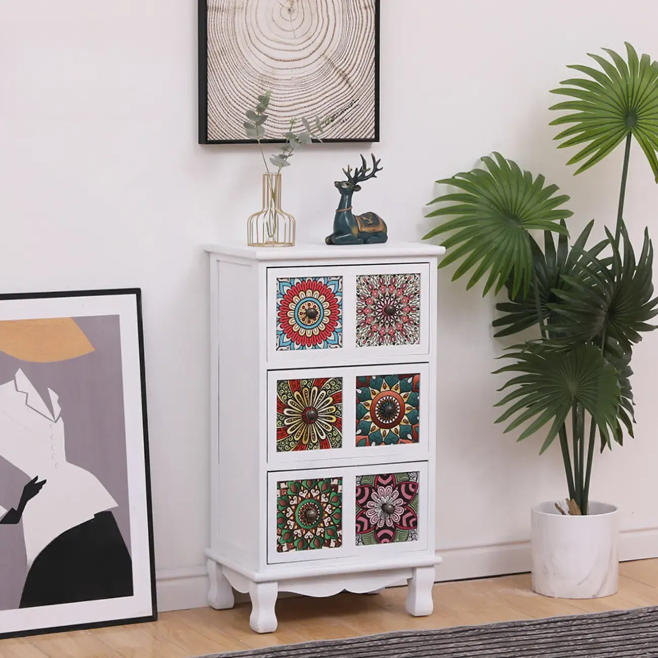 Meuble moderne du milieu du siècle avec motifs décoratifs pour la maison